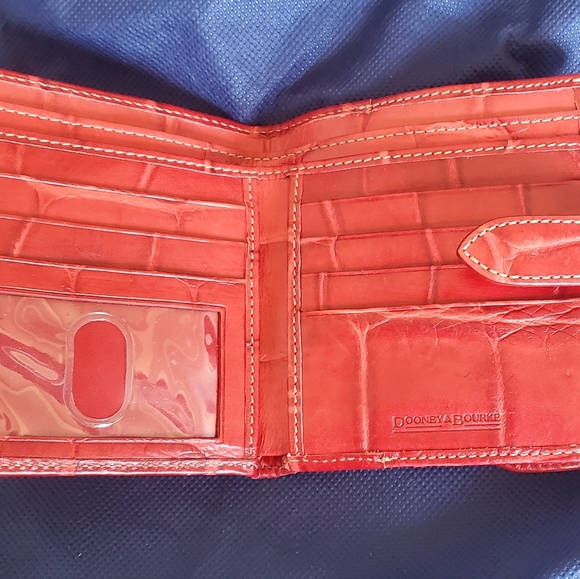 Douney & Bourke Handbag and Wallet - Picture 2 of 4